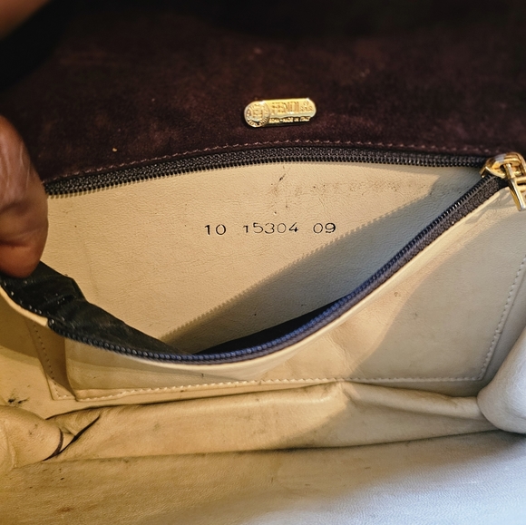 Vintage FENDI bag - Picture 4 of 11